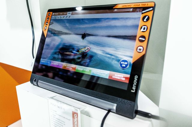 Lenovo Yoga Tab 3 IFA 2015 Pic3