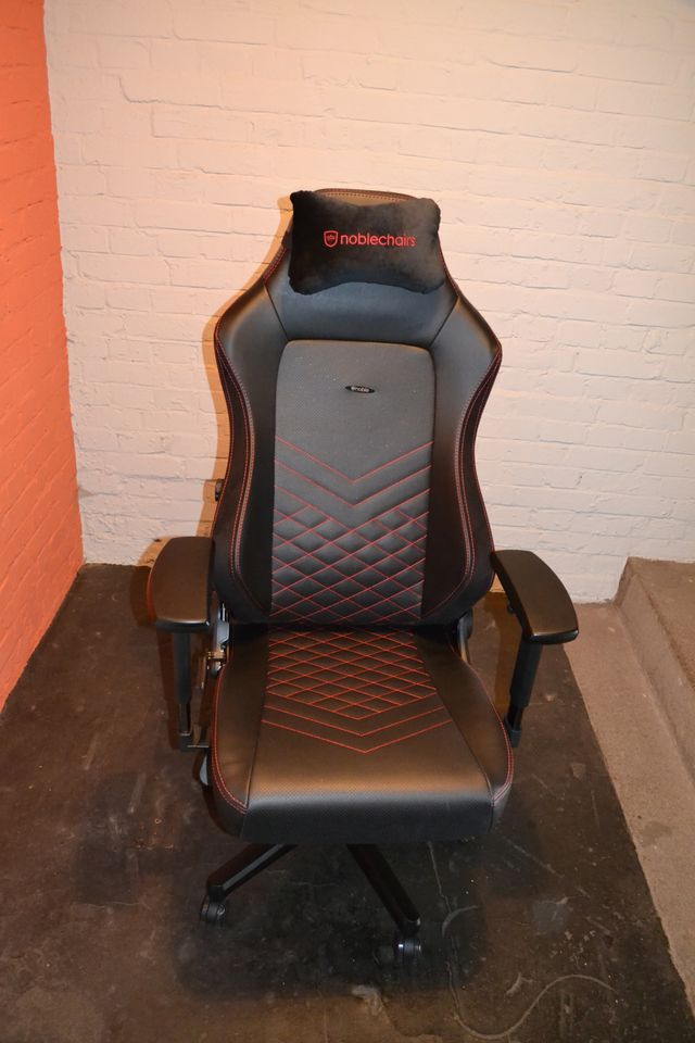 noblechairs_hero_fertig2