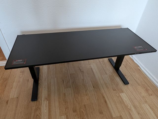 Secretlab Magnus Pro Front