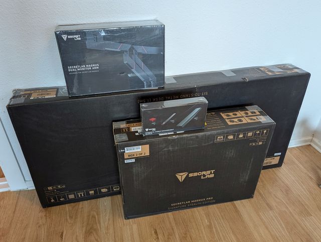 Secretlab Magnus Pro Lieferumfang